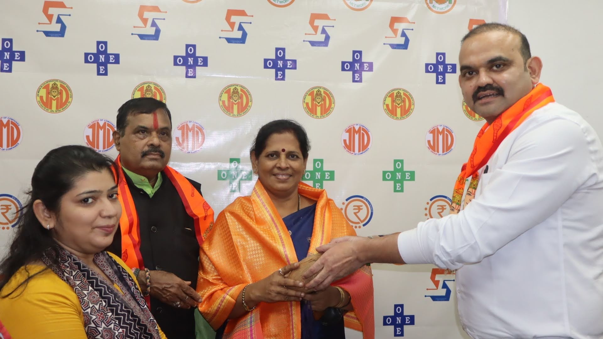 Harish Pandey Leader Harish Pandey Founder Businessman Jmd Group Of Companies Chairman Mumbai Entreprenuer